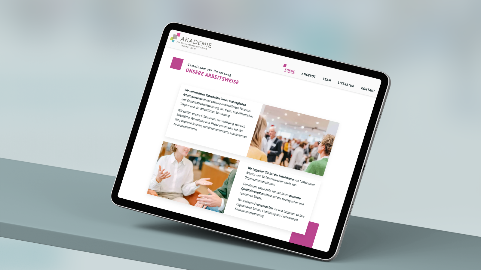 Akademie für Sozialraumorientierung und Inklusion - Website auf iPad